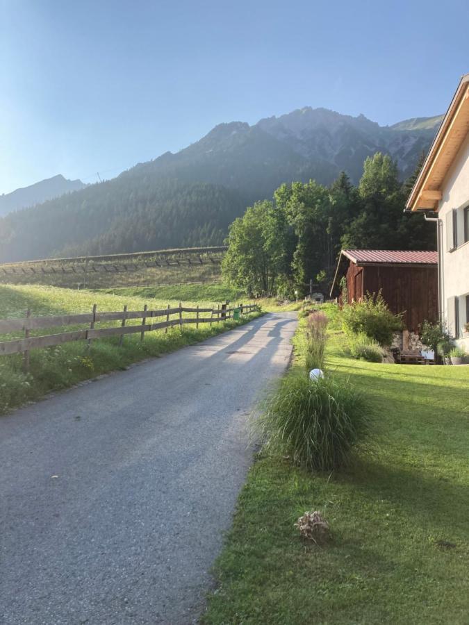 Haus Bazigg Apartamento Klosterle am Arlberg Exterior foto